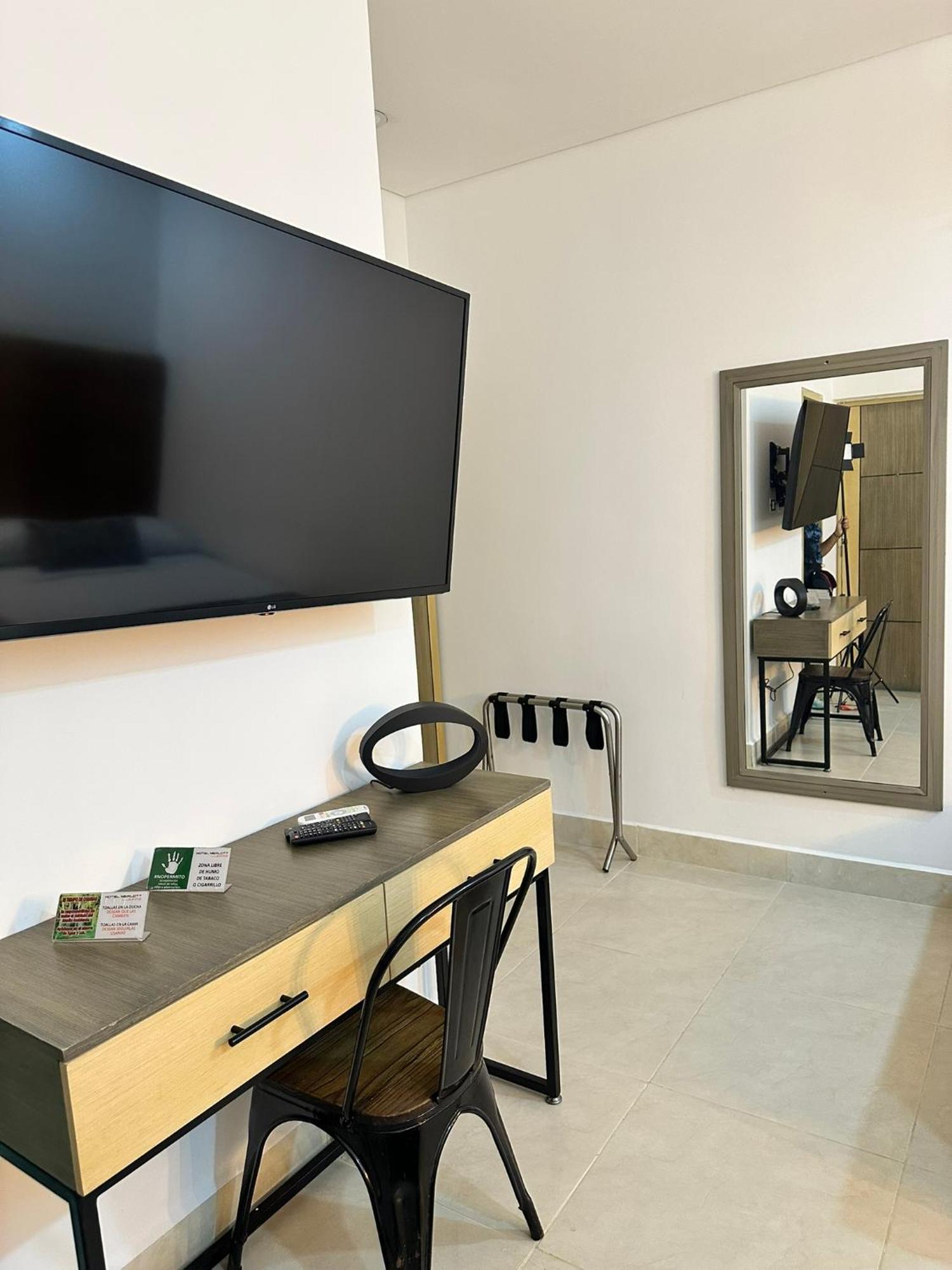 Hotel Merlott Lleras Medellín Dış mekan fotoğraf